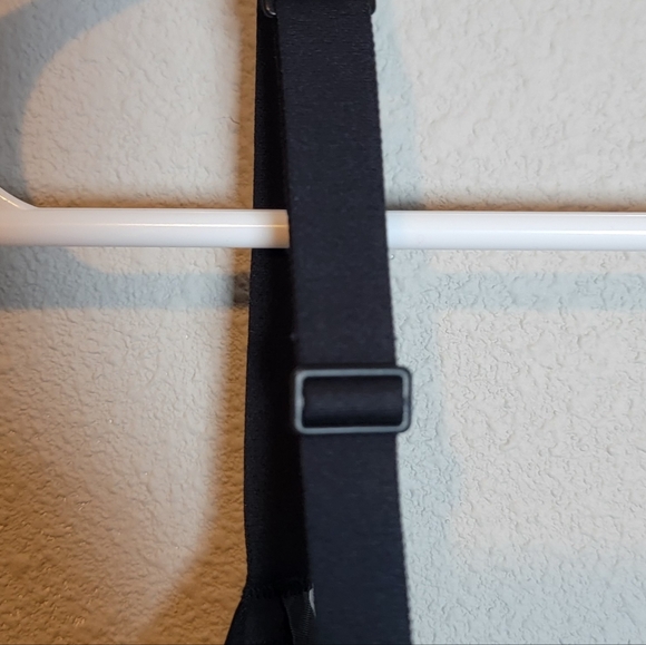 Skims Wireless Bra NWOT 34DD Seamless NWOT - Picture 3 of 7